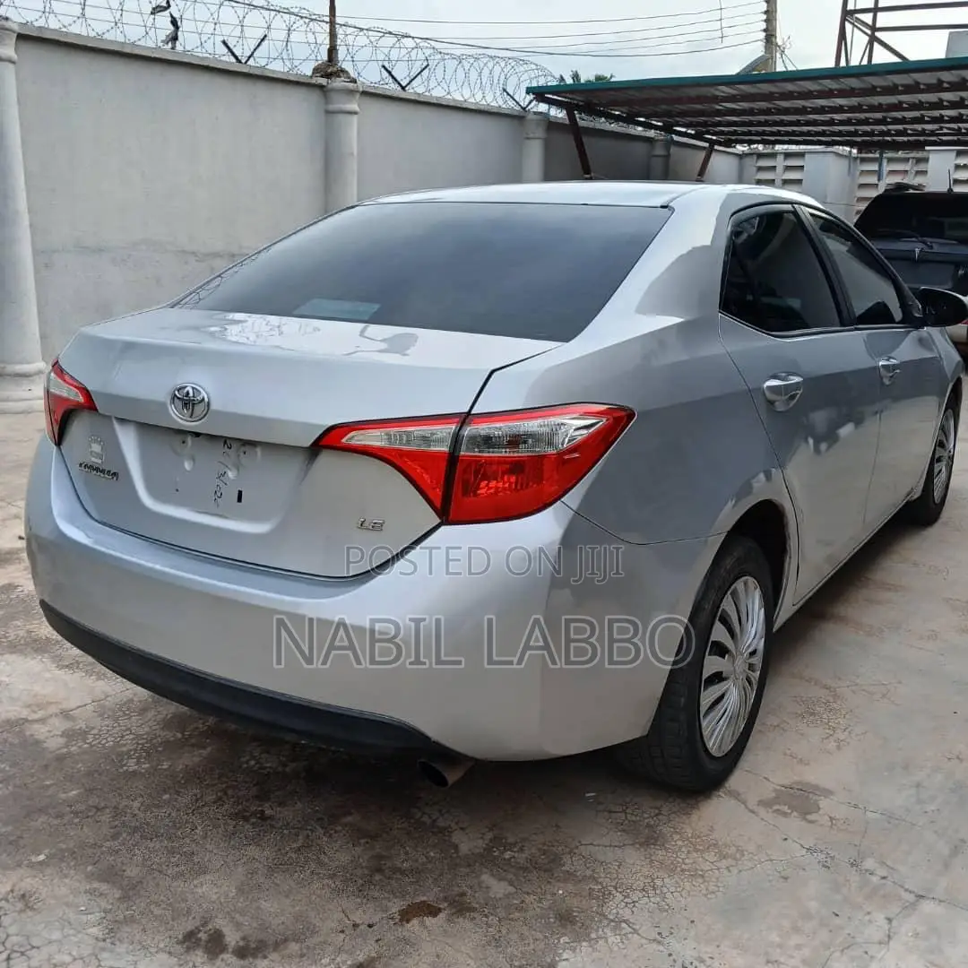 Toyota Corolla 2015 Silver
