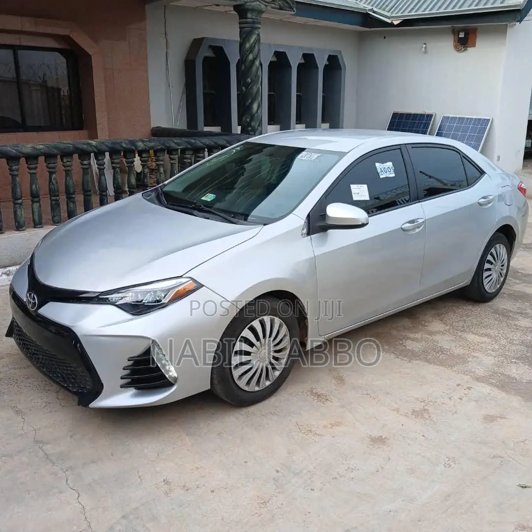 Toyota Corolla 2015 Silver