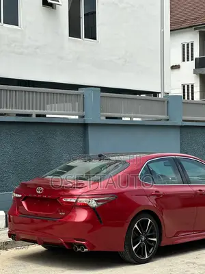 Toyota Camry XSE V6 2021 Red