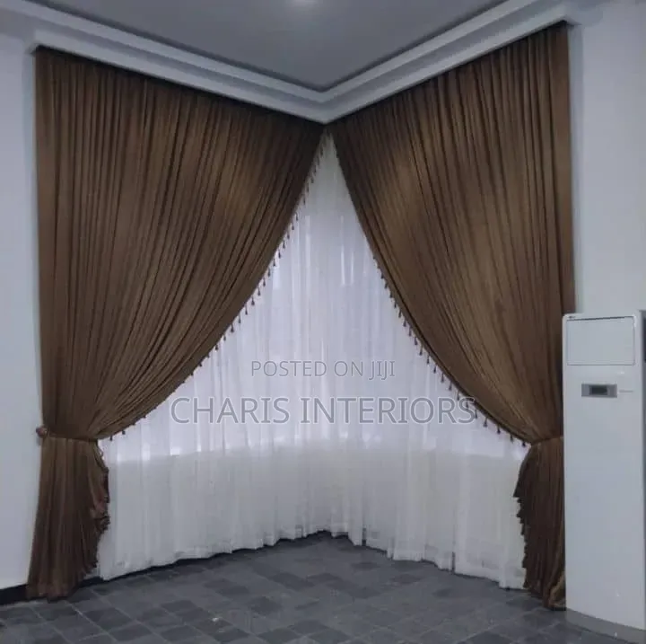 Travis Curtains