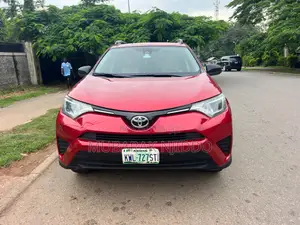 Toyota RAV4 2017 Red