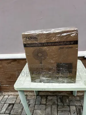 Janos Rechargeable Fan Come With Solar Panels
