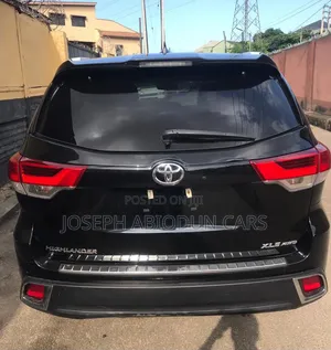 Toyota Highlander XLE 2019 Black