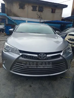 Toyota Camry 2017 Silver