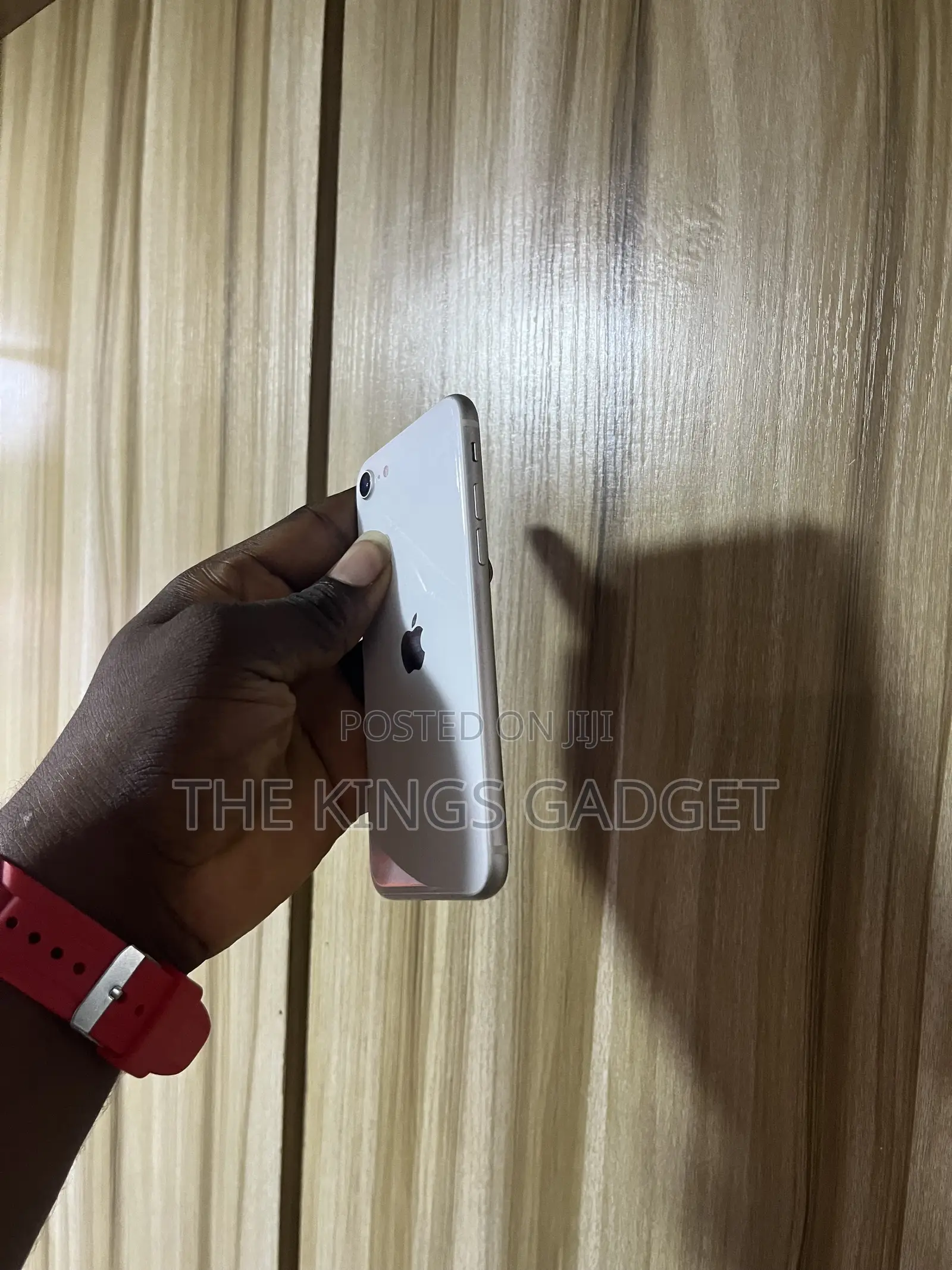 Apple iPhone SE 128 GB White