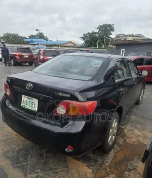 Toyota Corolla 2010 Black