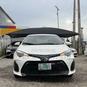 Toyota Corolla 2017 White
