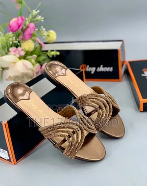 Elegant Rhinestone Flat Slippers