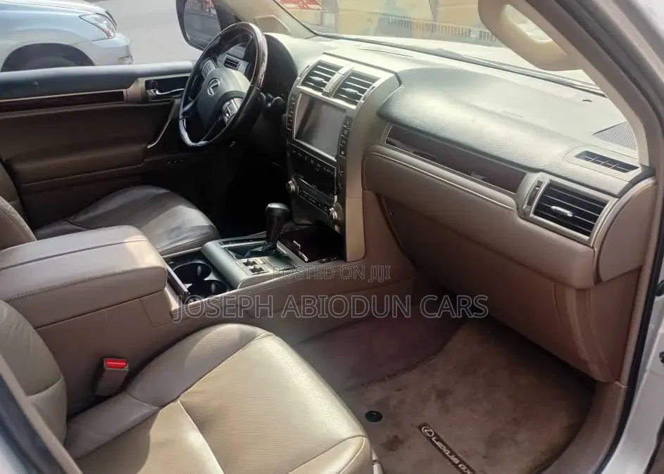 Lexus GX 460 Luxury 2018 Silver