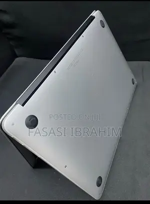 Laptop Apple MacBook Air 2015 8GB Intel Core i7 SSD 128GB