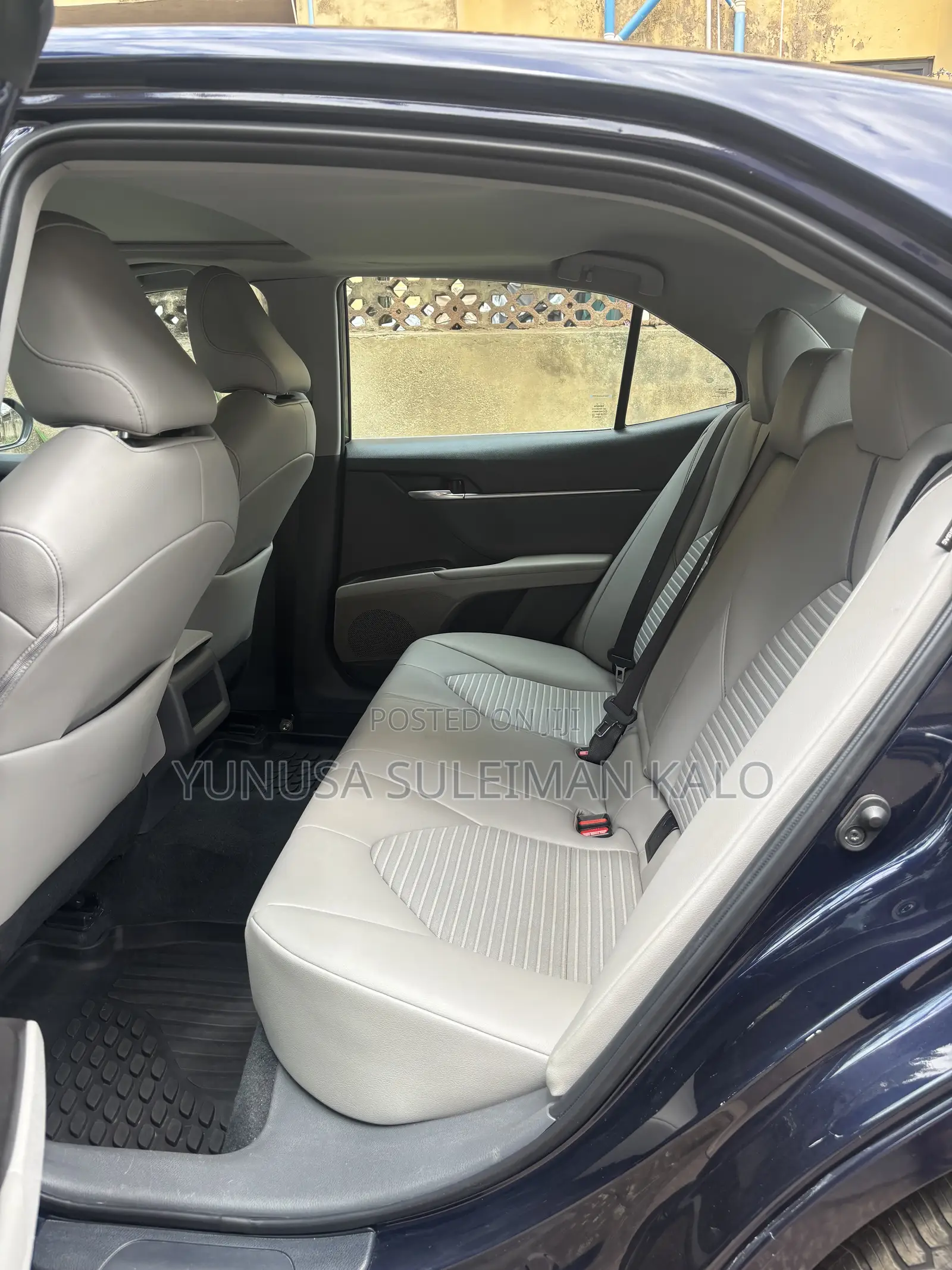 Toyota Camry SE 2022 Blue