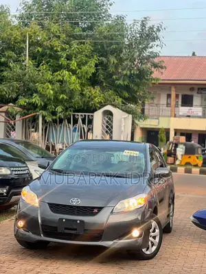 Toyota Matrix 2010 Gray