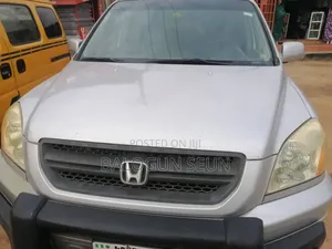 Honda Pilot 2005 Silver