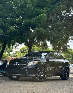 Mercedes-Benz GLE-Class 2017 Black