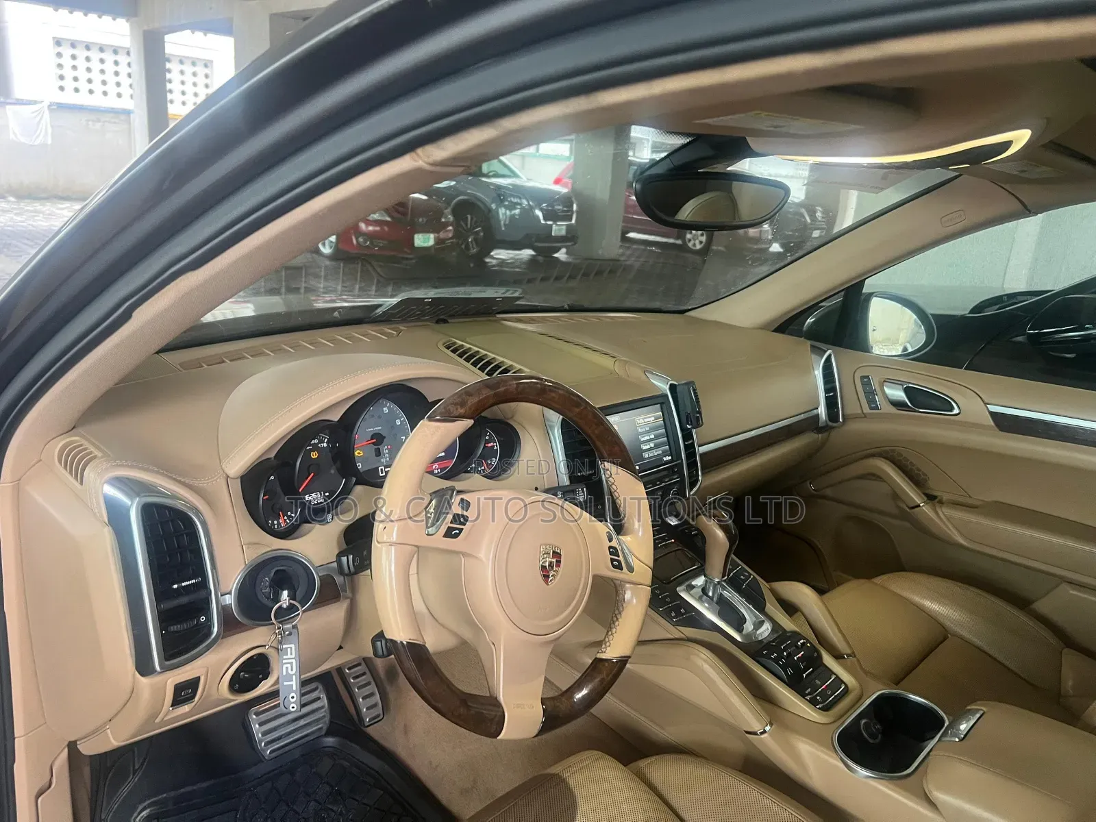 Porsche Cayenne 2012 Gray