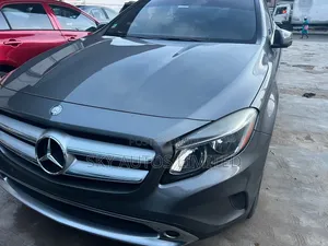 Mercedes-Benz GLA 250 2017 Gray