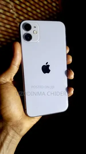 Apple iPhone 11 64 GB Blue