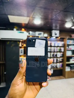 Apple iPhone SE (2022) 128 GB Black