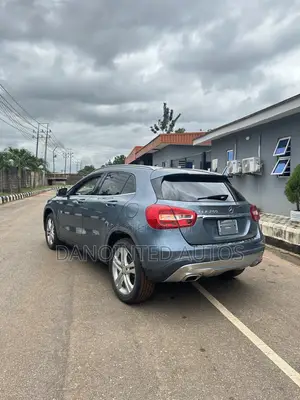 Mercedes-Benz GLA 250 2016