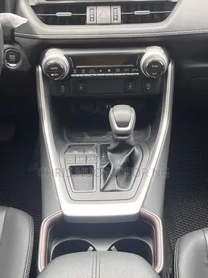 Toyota RAV4 2023 White