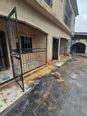 3bdrm Apartment in Bbriansbrain, Benin City for rent