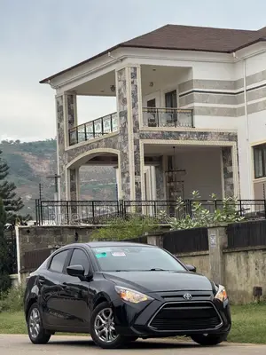 Toyota Yaris LE Sedan 4dr 2019 Black