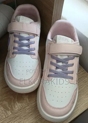 Ladies Sneakers