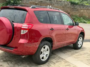 Toyota RAV4 2010 Red