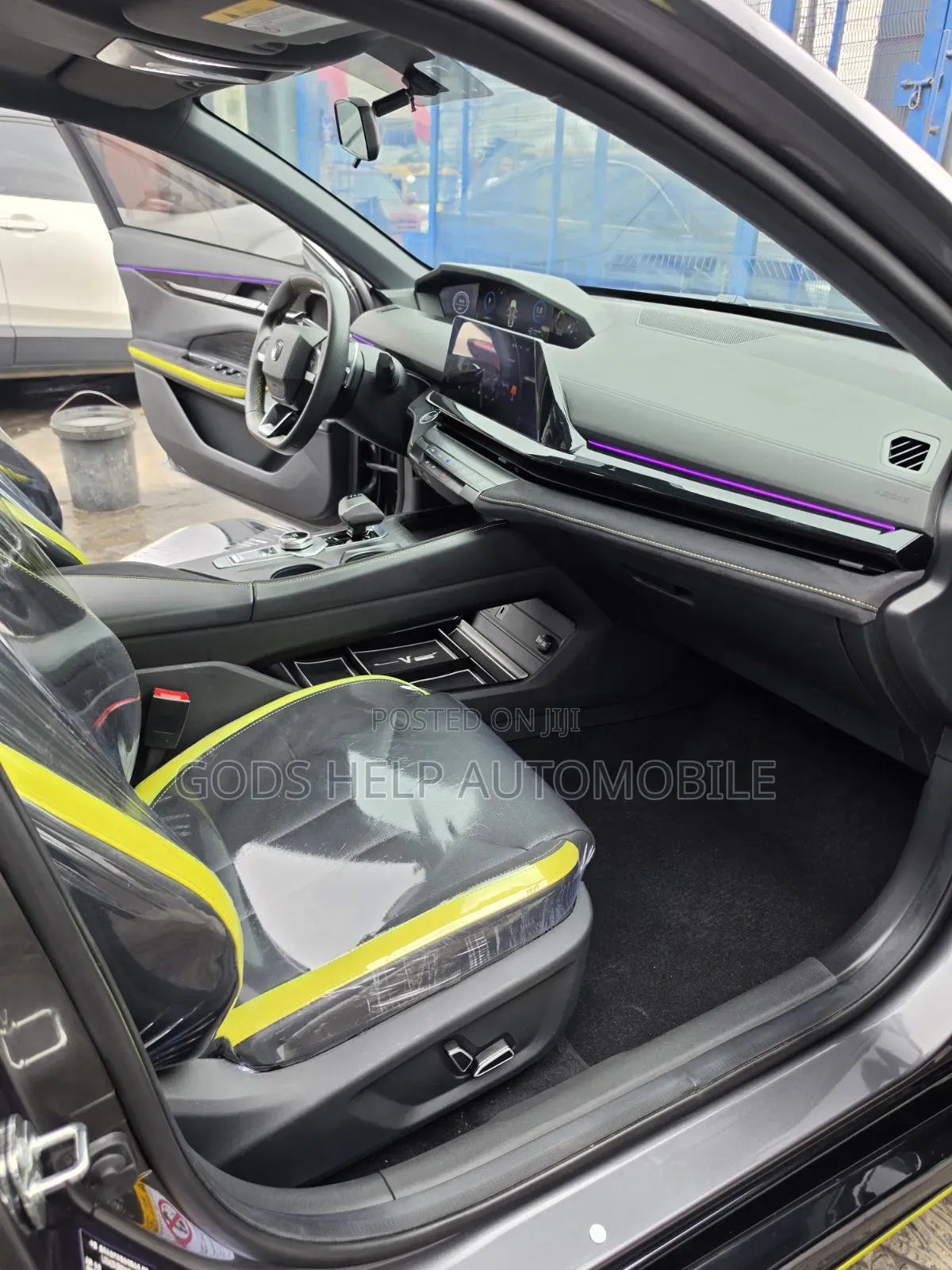 Changan UNI-V 2022 Gray