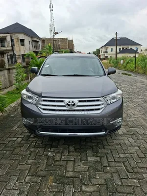 Toyota Highlander Limited 3.5l 4WD 2013 Gray