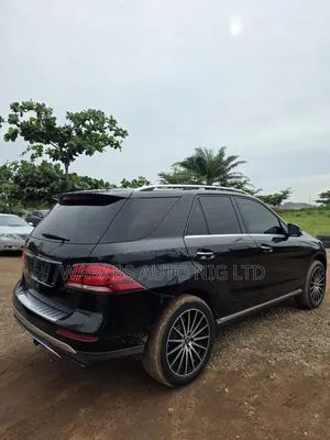 Mercedes-Benz GLE-Class 2017 Beige