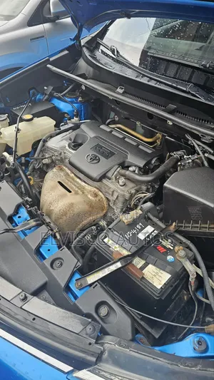 Toyota RAV4 2018 Blue