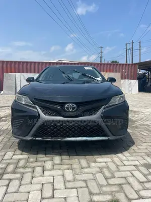 Toyota Camry SE (2.5L 4cyl 8A) 2019 Black
