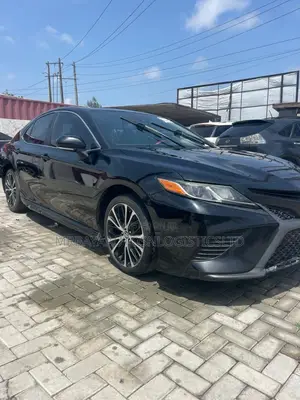 Toyota Camry SE (2.5L 4cyl 8A) 2019 Black