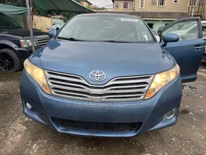 Toyota Venza V6 AWD 2011 Blue