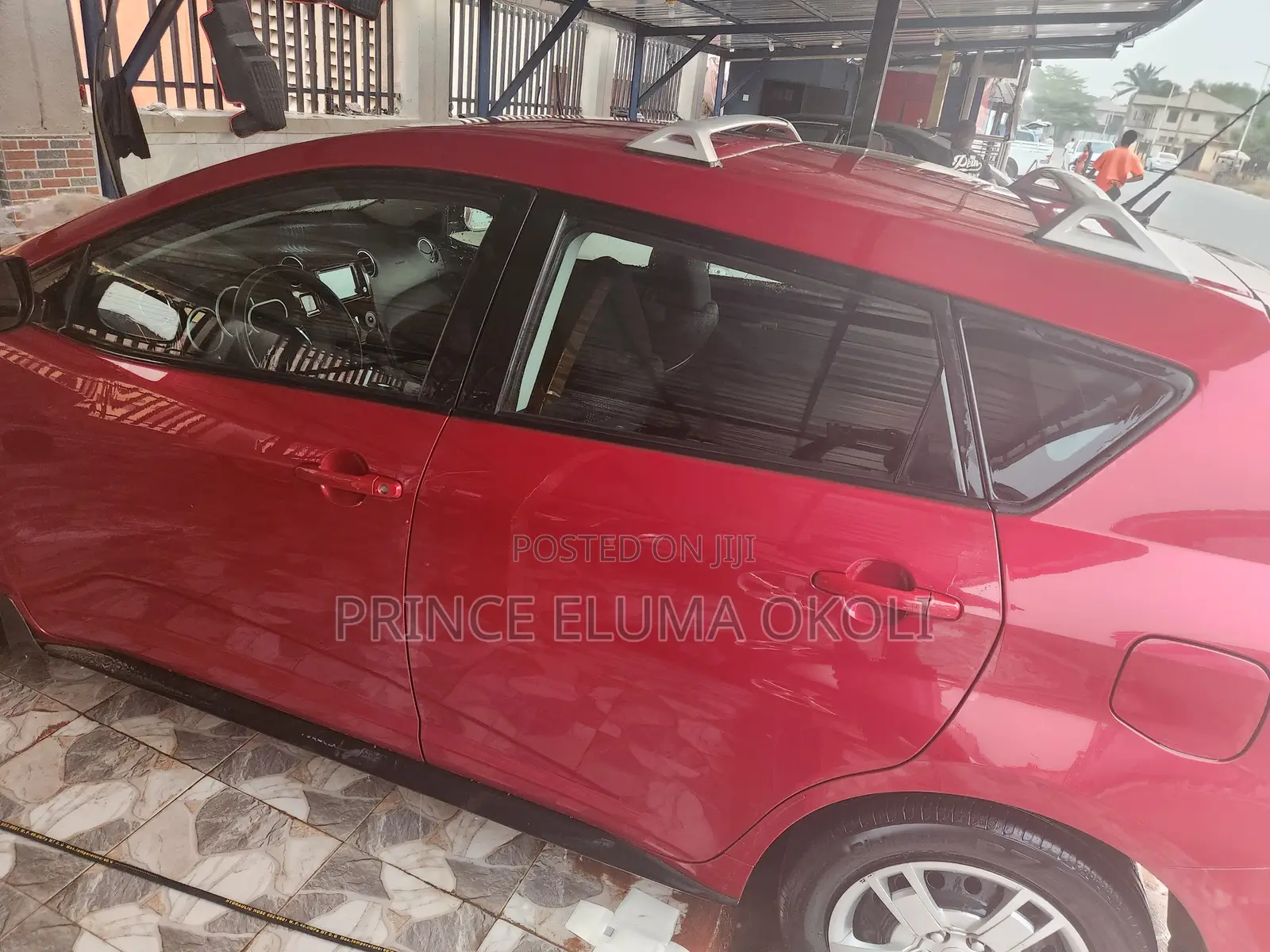 Pontiac Vibe 2010 Red