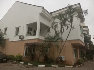 4bdrm Duplex in Maitama Property for rent