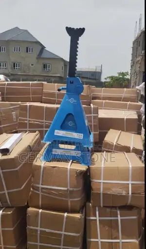 12 Ton Standing Jack