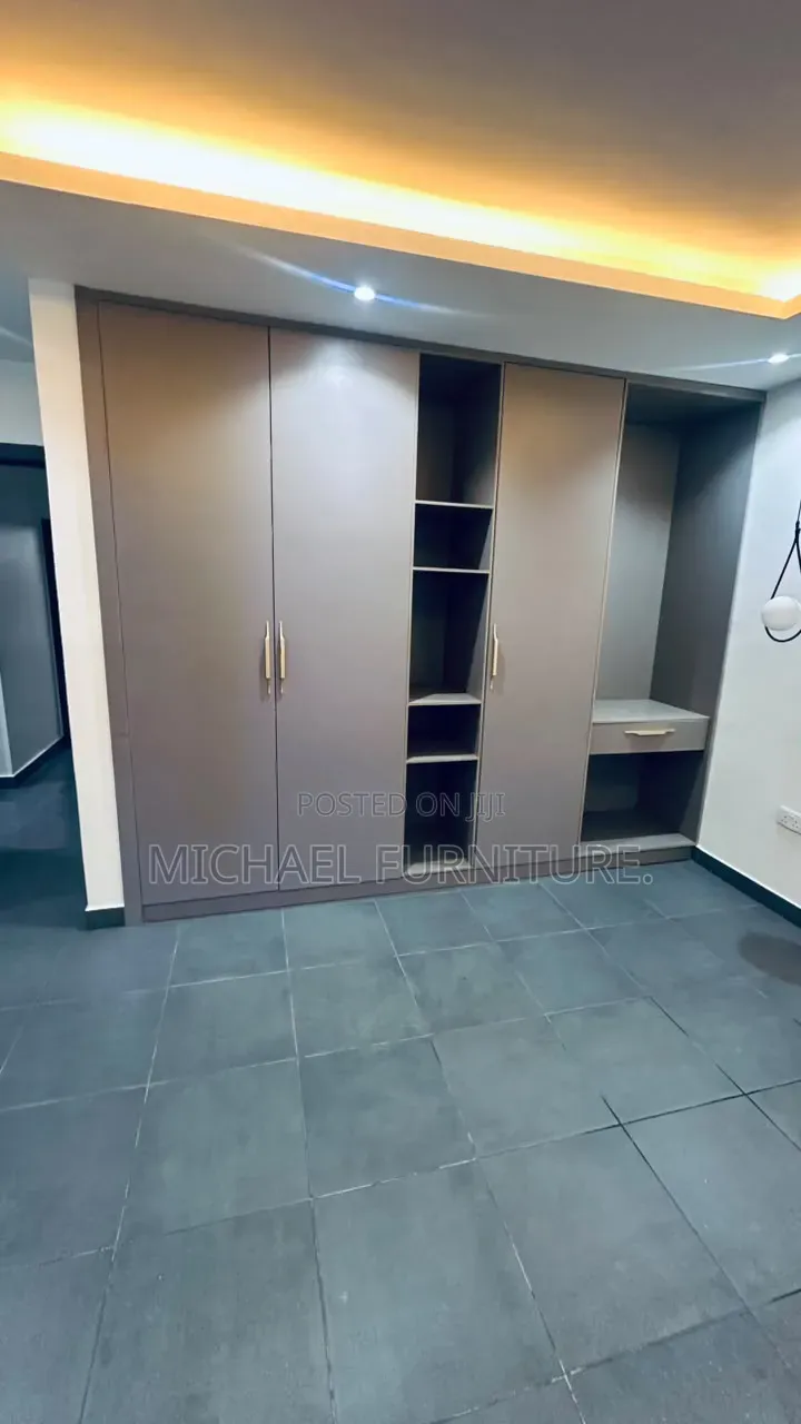 High Gloss HDF 8ft by 8ft Wardrobe