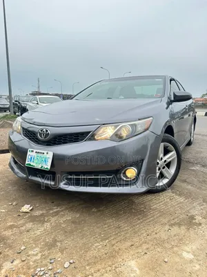 Toyota Camry 2014 Gray