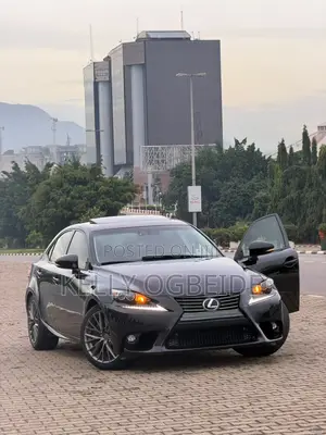 Lexus IS 200t 2016 Black