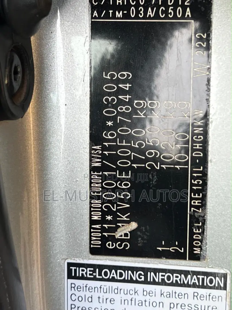 Toyota Auris 2011 Silver