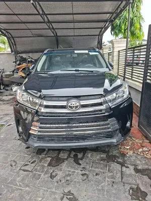 Toyota Highlander XLE 4dr SUV AWD (3.5L 6cyl 6A) 2015 Black