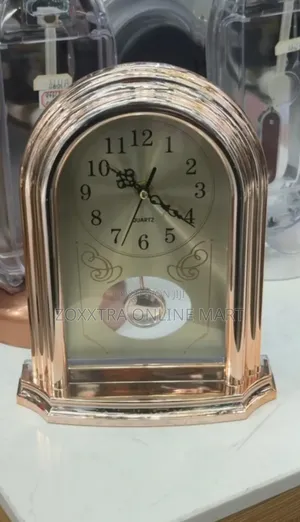 Luxury Quartz Table Clock