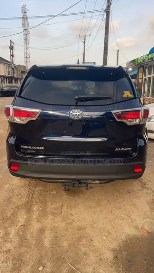 Toyota Highlander XLE 4dr SUV AWD (3.5L 6cyl 6A) 2015 Blue