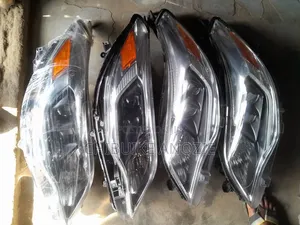 Set of Head Lamp Toyota Avalon 2014 _2018 Non Charger