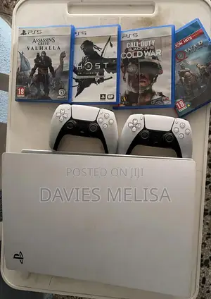 Ps5 With 12 Installed Games, 2 Pads and Physical CDS