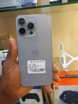 Apple iPhone 15 Pro Max 256 GB Silver