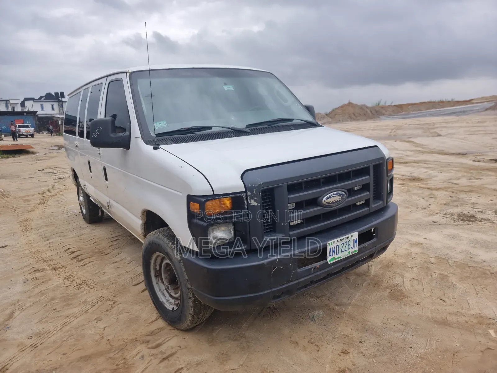 Ford E250 2011 White