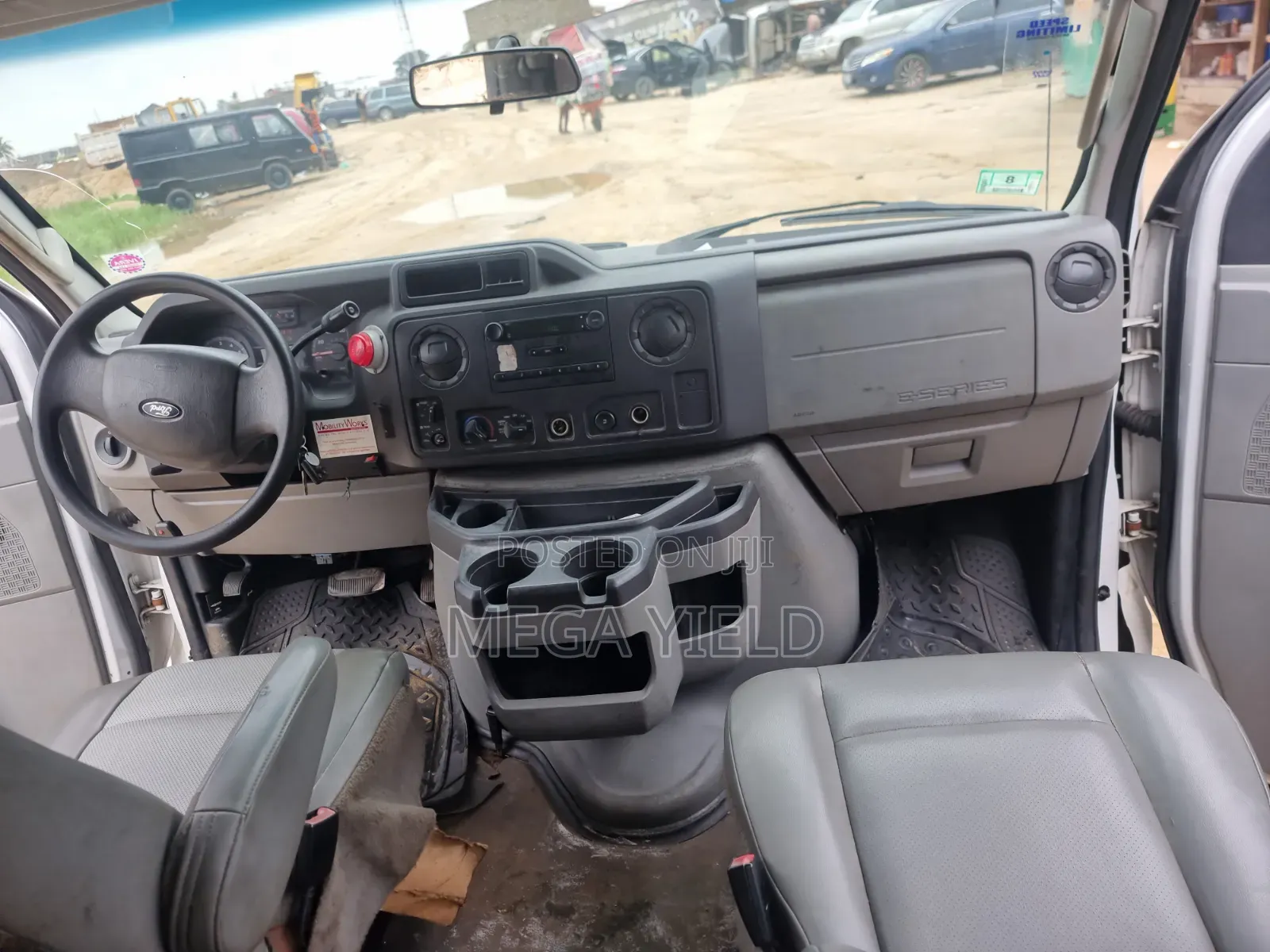 Ford E250 2011 White